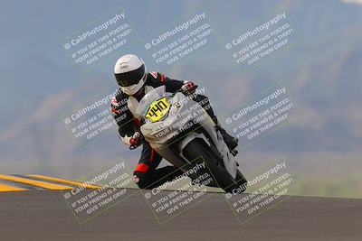 media/Sep-11-2022-SoCal Trackdays (Sun) [[81b7e951af]]/Turn 9 (930am)/